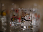 Bare et lite glass
